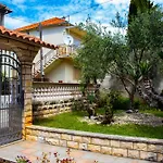 Villa Barolo